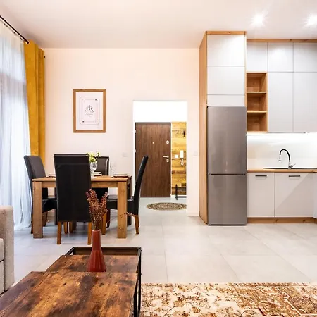 Appartamento Apartamentysnu, Jagiellonski Premium Ii Z Parkingiem, Centrum Radom